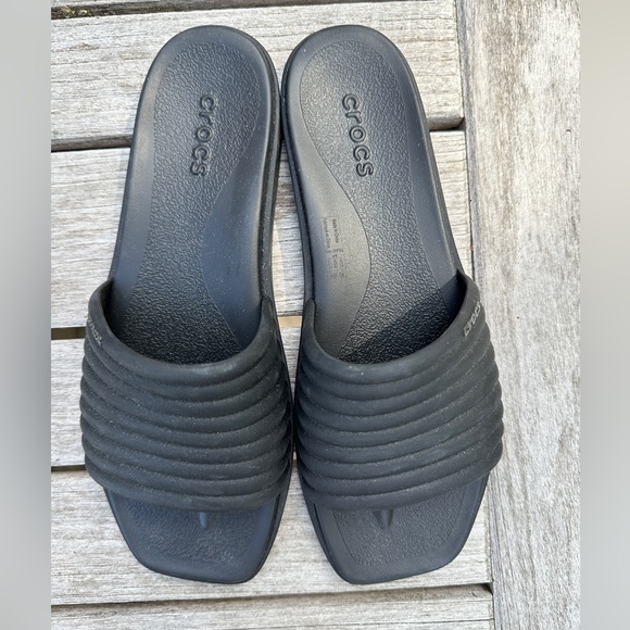 Croc Miami Slides - Picture 2 of 5